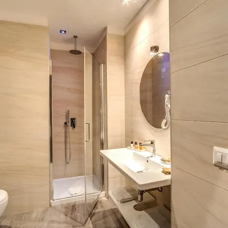 Mz Hotell 3*